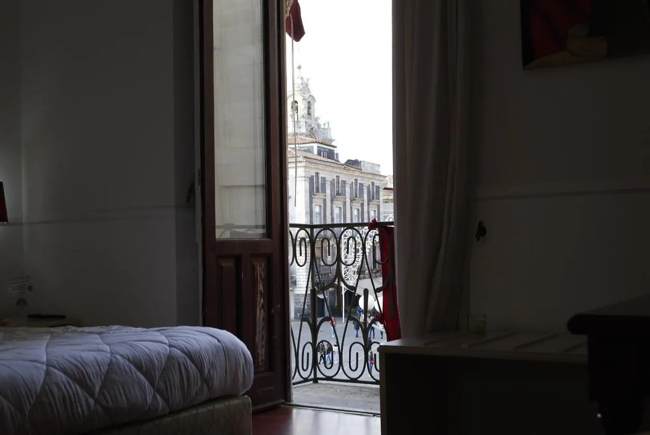 ベッド・アンド・ブレックファスト B&B Palazzo Sant'Alfano カターニア